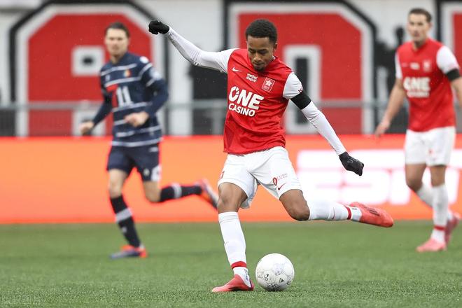 令球迷充满 令球迷充满