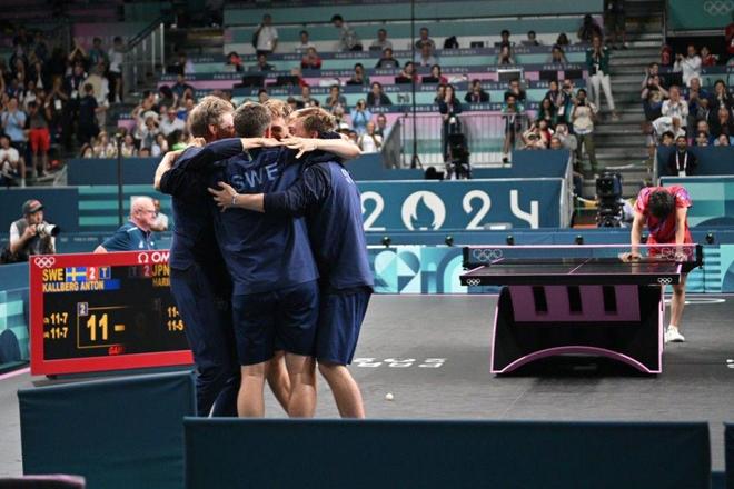 爱与坚持 爱与坚持