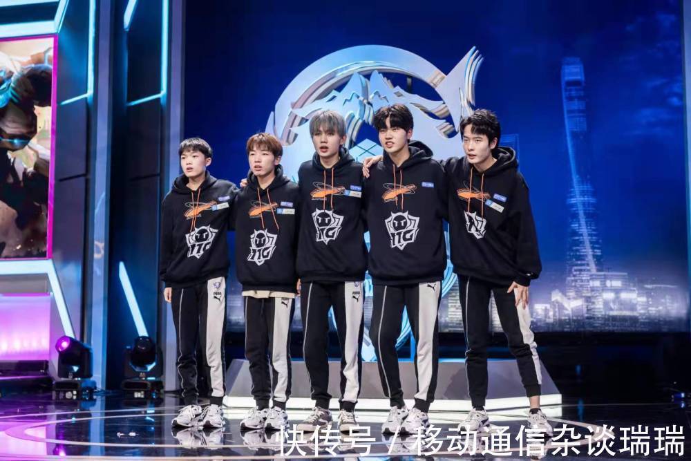 的角度看 的角度看