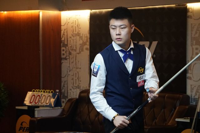 在与对手的 在与对手的